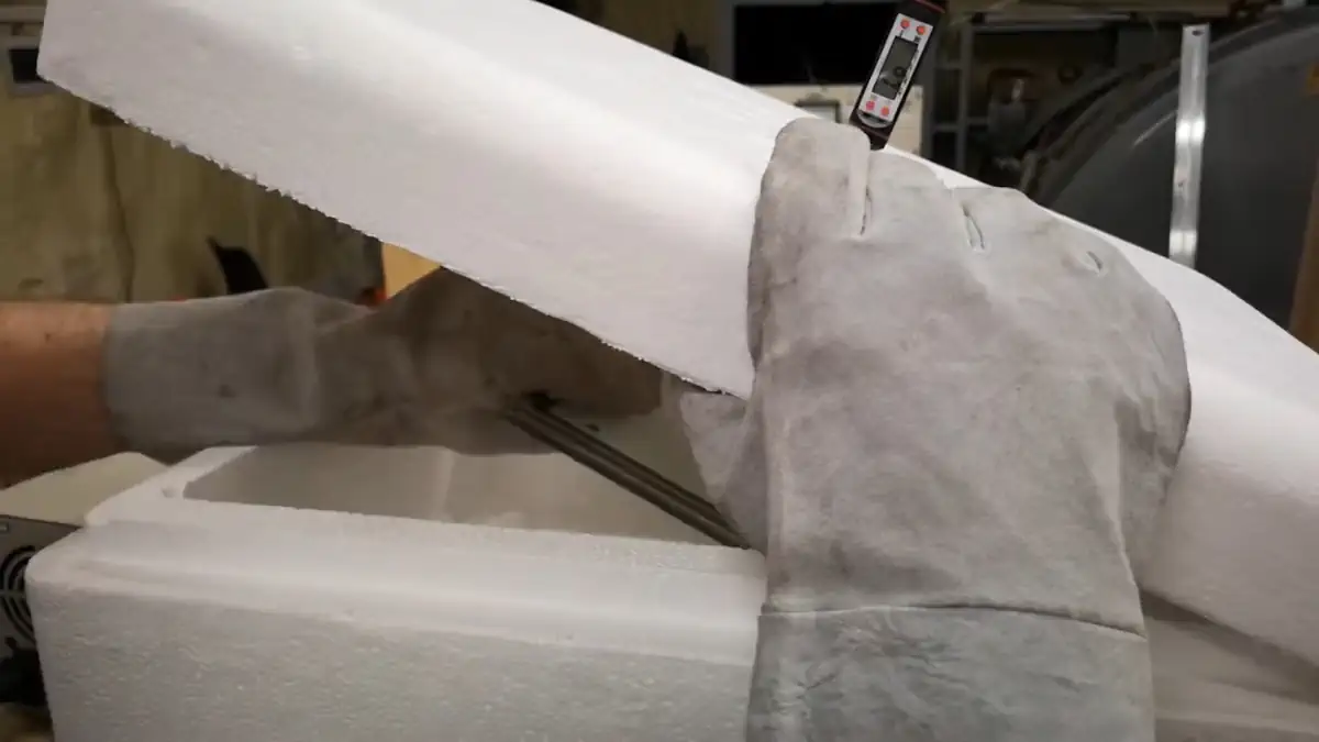 Removing a frozen glass sample