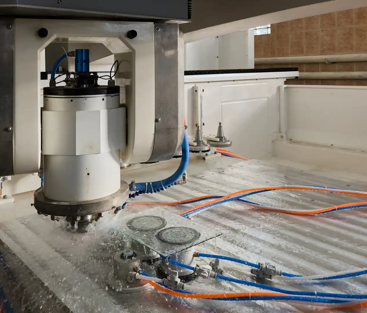 Glass edge processing on an Octoglass CNC machine